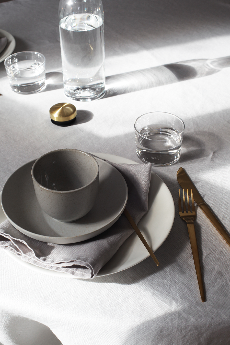 SIX EASY WAYS TO USE LINEN NAPKINS