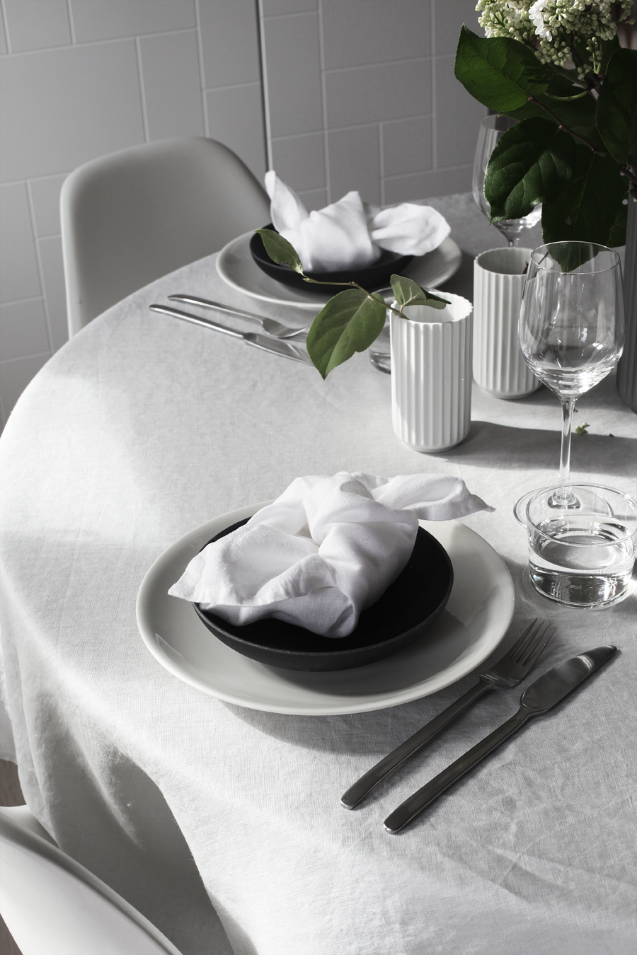 SIX EASY WAYS TO USE LINEN NAPKINS